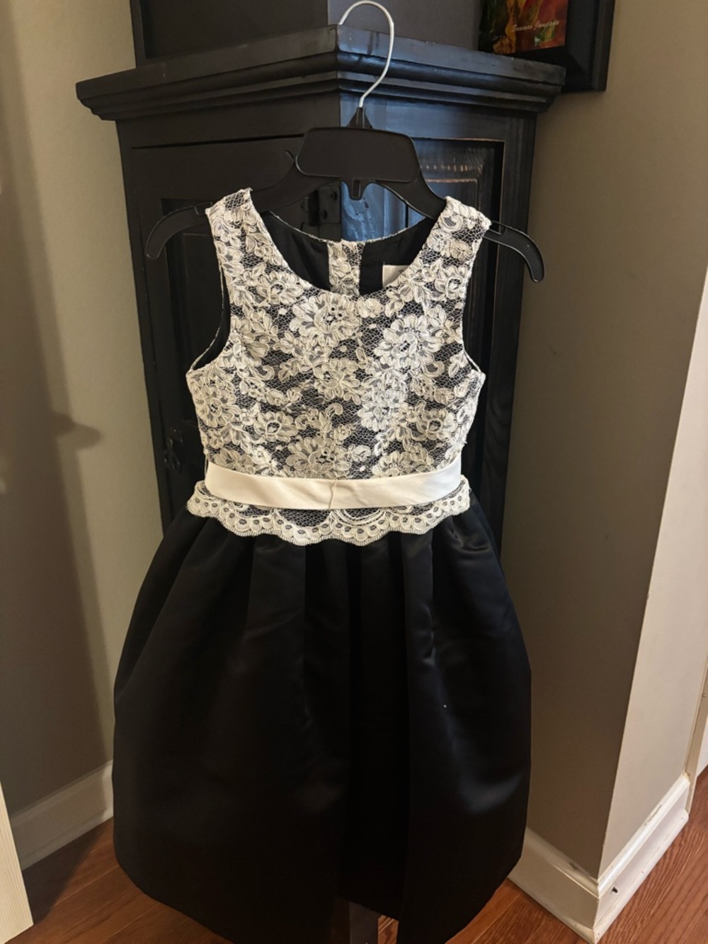 Black and White Dress - KIDS